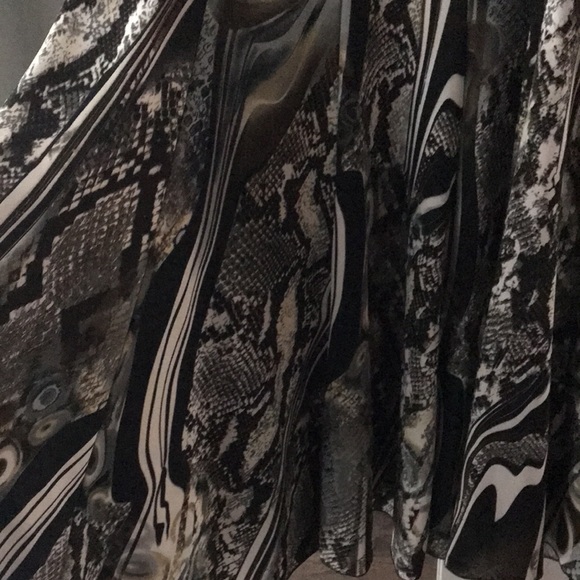 Dress - Picture 4 of 6